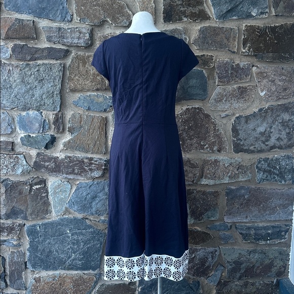 Boden Frederica Geometric Heart Ponte Cap Sleeve Midi Dress Navy Blue size 12 - Picture 7 of 8